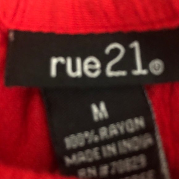 Crop top - Picture 2 of 2